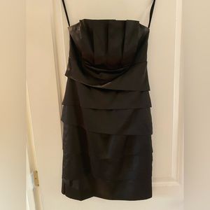 White House Black Market Sz. 2